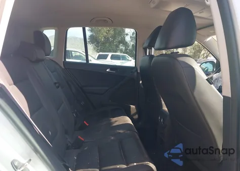 2012 Volkswagen Tiguan Se z USA, uszkodzony, nr VIN WVGAV7AX4CW516059